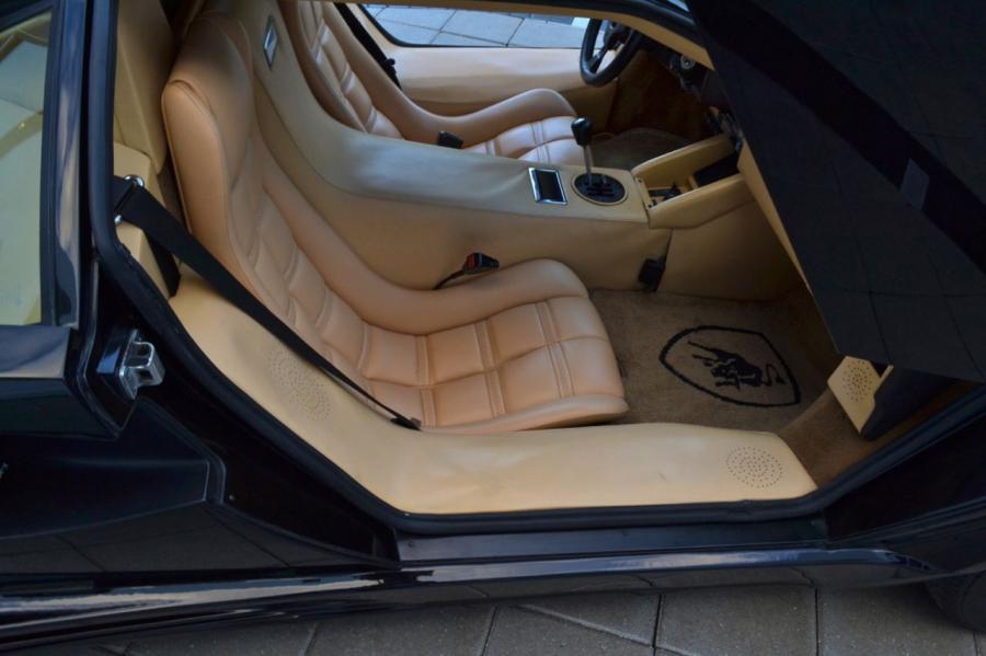  Lamborghini Countach 5000 QV 1987 года  (фото 34 из 63)